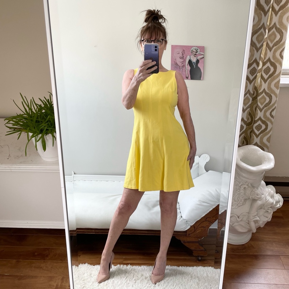 VINTAGE YELLOW SLEEVELESS FIT FLARE DRESS STRETCH RIBBED ZIPPER